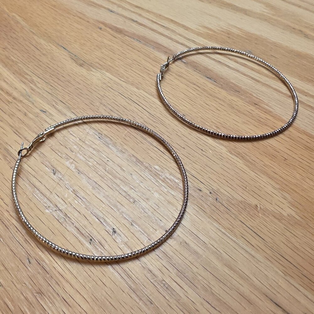 Etsy Large Textured Gold Tone Hoops - Picture 2 of 9